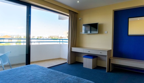 Room, Mountain View