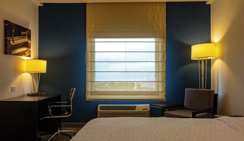 Standard Room, 1 King Bed (Top Floor)