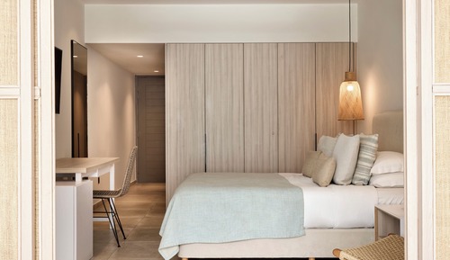 Junior Suite Inland View