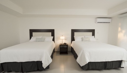 Deluxe Double Room (Two Double Beds)