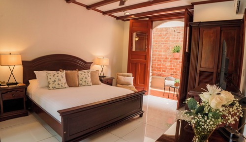 Queen Room