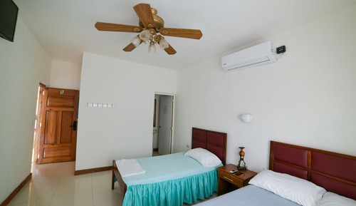 Triple Room