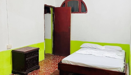 House, 4 Bedrooms, Accessible, Smoking