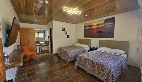 Family Quadruple Room, 1 Bedroom, Air conditioning, Garden View