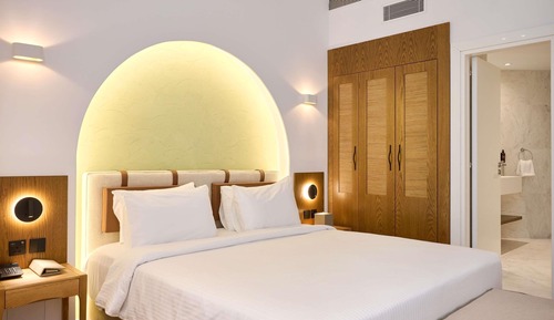 Junior Suite, 1 King Bed