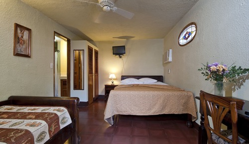 Family Room, 1 Bedroom
