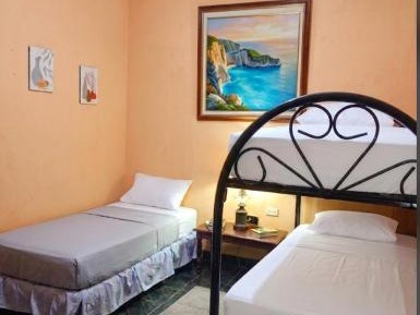 Triple Room with Private Bathroom