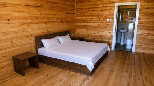 One-Bedroom Bungalow