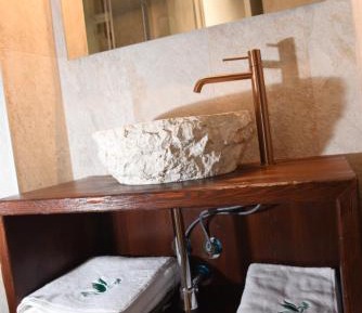 Room #1714296602