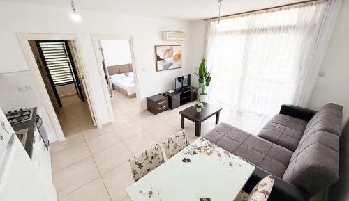 Deluxe One-Bedroom Apartment with City View