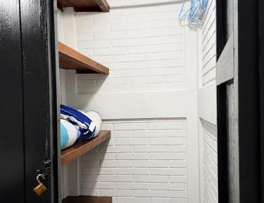 Deluxe Room (2 Adults + 1 Child)