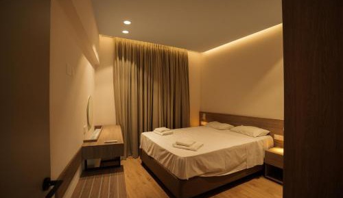 One-Bedroom Apartment (2 Adults)