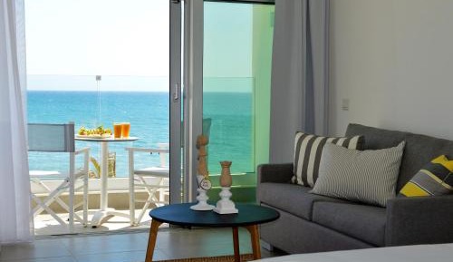 Deluxe Double Room with Balcony and Sea View