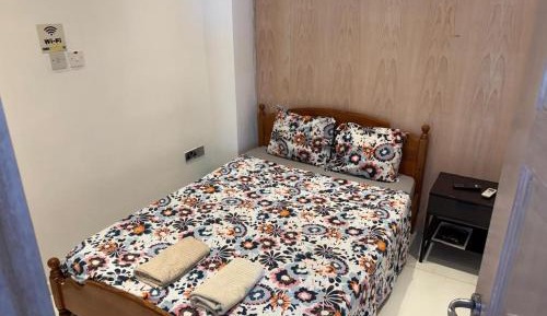 Double Room with Shared Bathroom