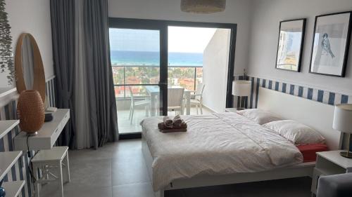 Studio Apartment with One Double Bed