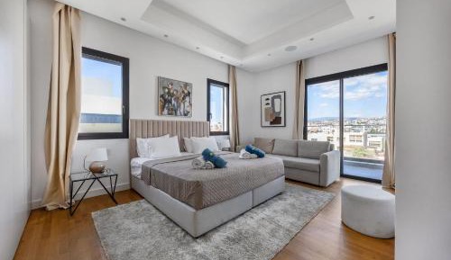 Premium Penthouse Apartment