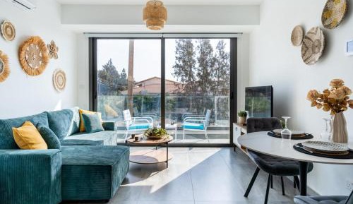 One-Bedroom Apartment with Balcony