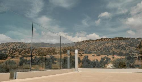 Deluxe Double or Twin Room with Mountain View