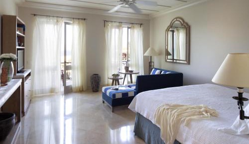 Family Interconnecting Garden Studio Suites with Sea View
