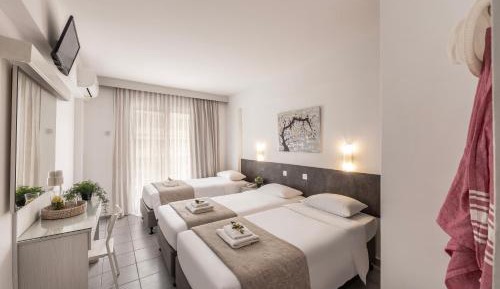 Triple Room (3 Adults)
