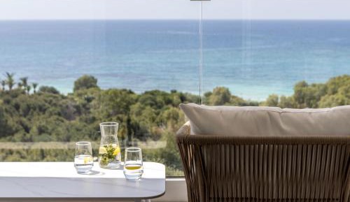 Deluxe Suite with Sea View