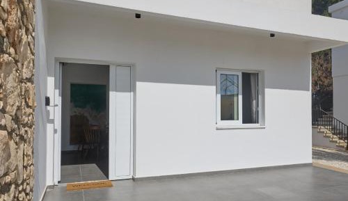 One-Bedroom Apartment with Garden
