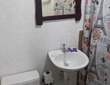 Deluxe Queen Studio 