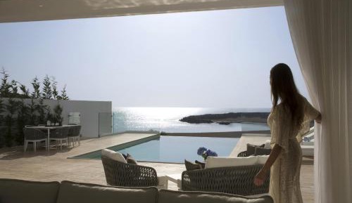 Villa - Beach Front