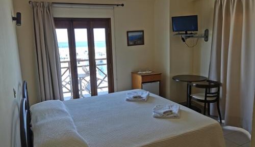Deluxe Double Room with Balcony and Sea View