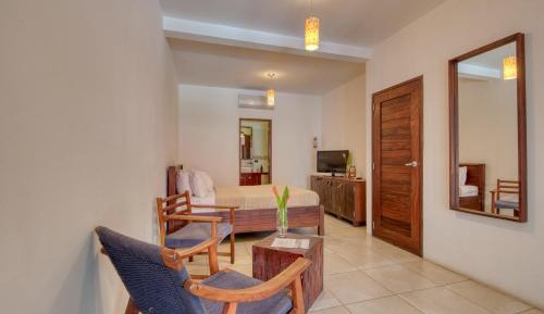 Queen Room with Pool View