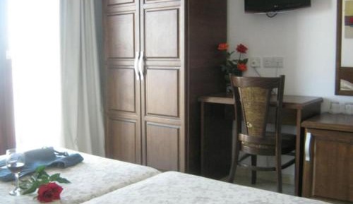 Double or Twin Room with Sea View