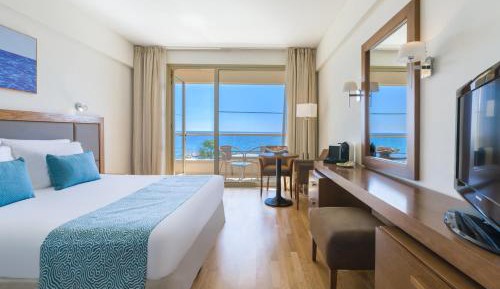 Double Room with Pool and Sea View