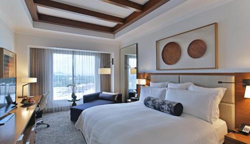 Classic King Room - Club Lounge Access