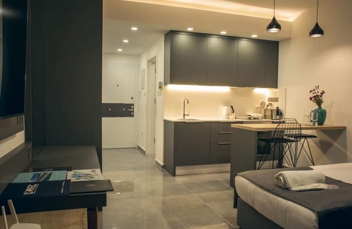 Trikomo Apartment | Modern Studio Flat with Pool Near Beach, Iskele