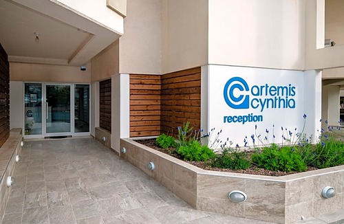 Universal Hotel | Artemis Cynthia Complex