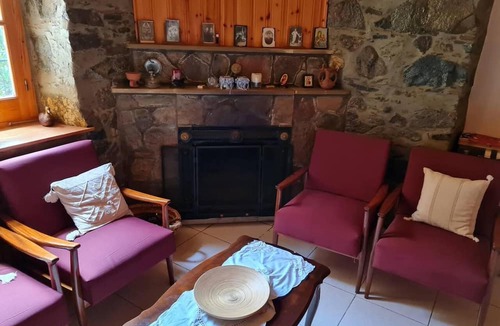 Kalopanayiotis House | Elpiniki's Old Three Bedroom House