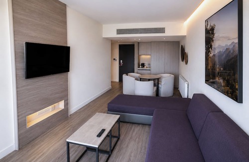 Droushia Hotel | Droushia Heights