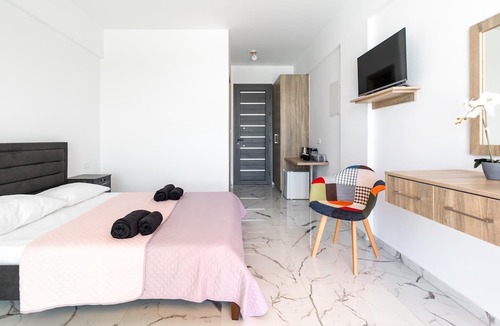 Peyia Town Apartment | Antesia Coral Bay Resort by Ezoria | Double room No6