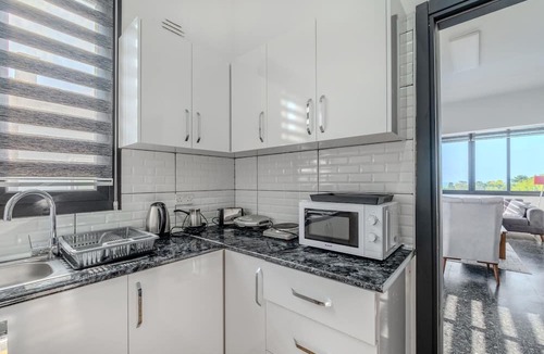 Kyrenia Apartment | Cozy Sea View Retreat 1 min to Beach in Kyrenia