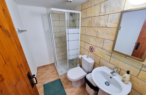 Agios Theodoros Apartment | Mountains Retreat Rooms & Suites Apt.3
