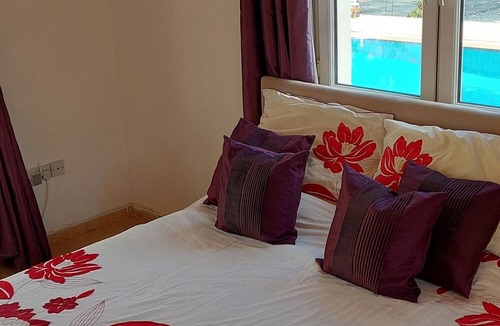 Karsiyaka Villa | Villa Francesca Alexandra 5 minutes to the Turtle Beach