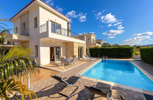 Prodromi House | Villa Green Valley 3 is a spacious and stylish villa set on a small complex within a short walk of t