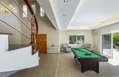Pervolia Villa | Meneou Seaside Mansion 7