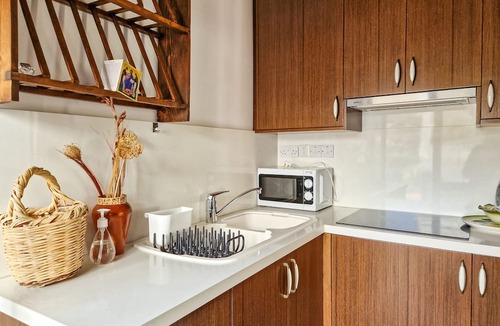 Vasa Koilaniou Apartment | Sanders Village - Precious 1-Bdr Apt w- Terrace
