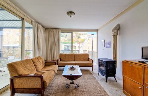 Vasa Koilaniou Apartment | Sanders Village - Precious 1-Bdr Apt w- Terrace