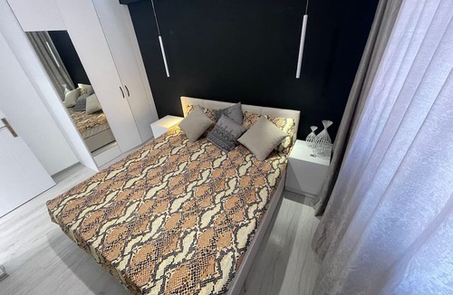 Trikomo Apartment | "Poseidon's Paradise", Long Beach, Sea View with Pool access