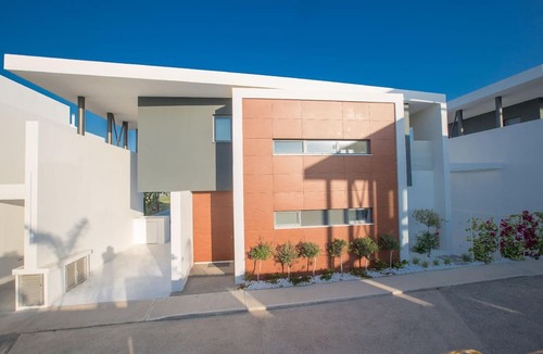 Kapparis House | New, Modern 3 Bedroom villa with private pool