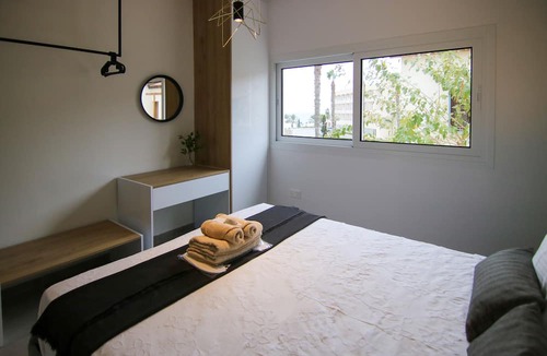 Paphos Apartment | Phaedrus Living: Seaside Modern Flat Limnaria 123