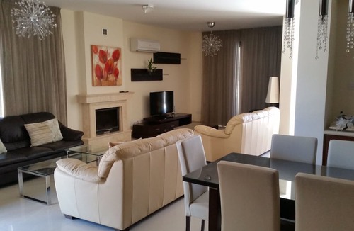 Kapparis Villa | Excellent villa for families only 3 minutes to the beach