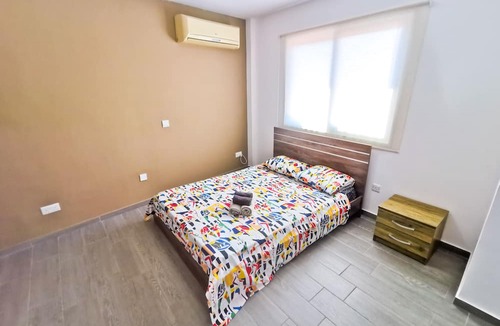 Larnaca Apartment | Hidden Gem City Studio